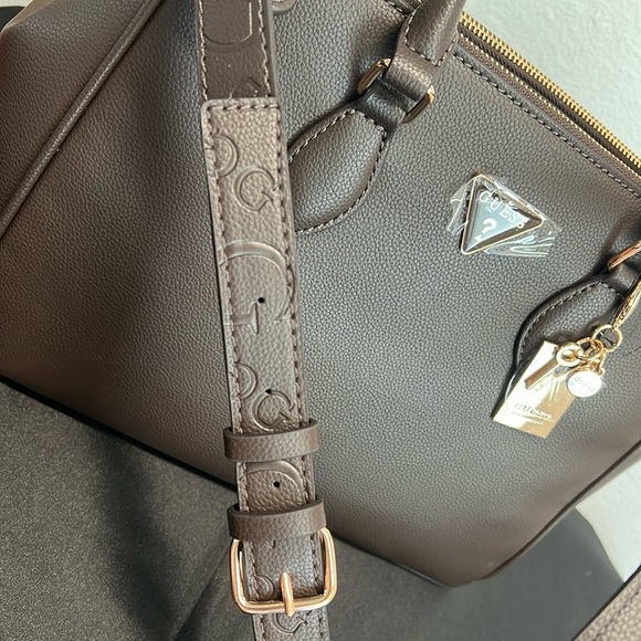 Guess | Chocolate Brown Faux Pebble Leather Satchel w/Iconic Logo Bag Charm - Picture 10 of 17